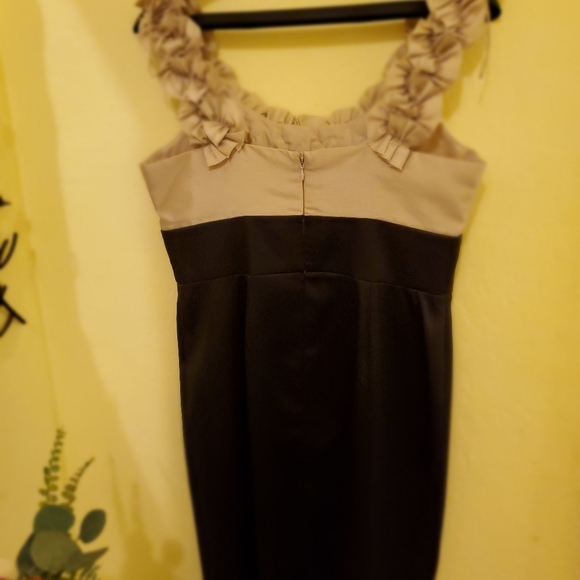 Maggy London size8 - Picture 4 of 5